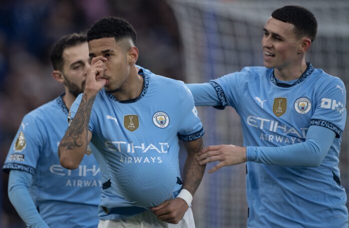 video:-savinho-celebra-apos-primeiro-gol-marcado-pelo-manchester-city