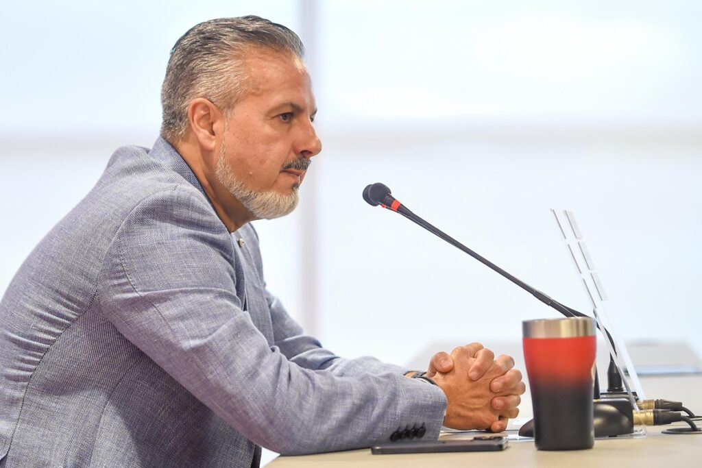 novo-diretor-rebate-david-luiz-sobre-saida-do-flamengo