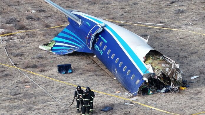 caixas-pretas-de-aviao-que-caiu-no-cazaquistao-chegam-ao-brasil-nesta-terca