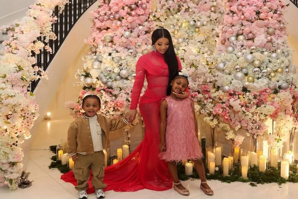 2025-vai-ser-um-ano-de-mudancas-para-cardi-b:-‘nao-quero-mais-isso’