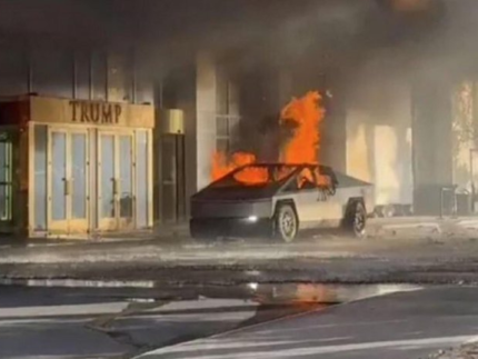 cybertruck,-da-tesla,-explode-em-frente-ao-hotel-de-trump-em-las-vegas