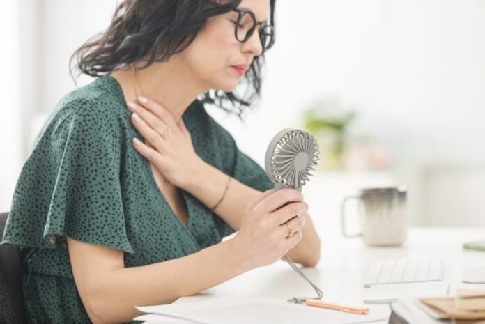 xo,-calor!-veja-6-formas-de-aliviar-os-sintomas-da-menopausa-no-verao