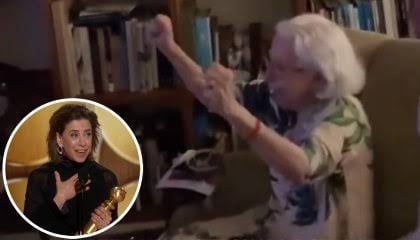 veja-reacao-de-fernanda-montenegro-ao-assistir-a-filha-ganhando-o-globo-de-ouro