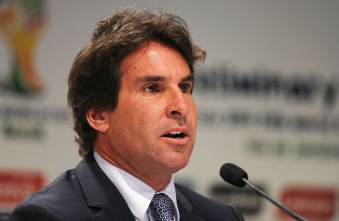flamengo-contrata-rodrigo-paiva,-demitido-da-cbf-por-indicios-de-assedio-sexual