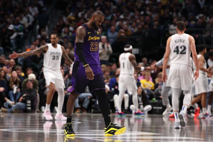 nba:-dallas-mavericks-supera-desfalques-e-vence-los-angeles-lakers
