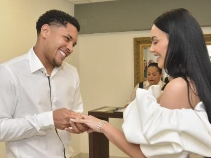 esposa-de-vitor-roque-revela-que-ja-deu-inicio-ao-divorcio-com-o-jogador