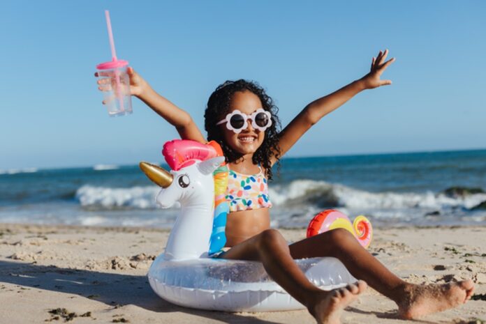 desidratacao-infantil:-saiba-como-proteger-as-criancas-no-verao