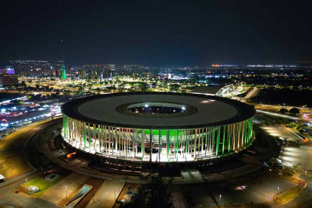 volta-redonda,-flamengo-e-metropoles-assinam-hoje-contrato-para-realizar-jogo-em-brasilia