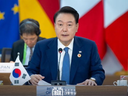yoon-suk-yeol,-presidente-afastado-da-coreia-do-sul,-e-preso-por-tentativa-de-golpe