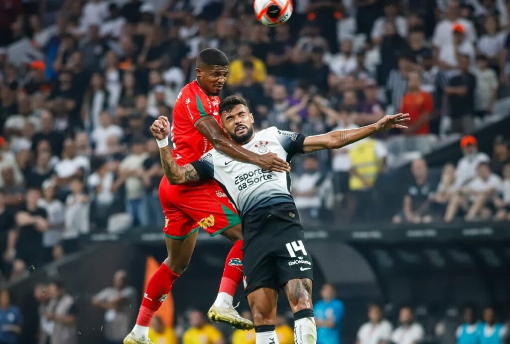 corinthians-vence-velo-clube-com-golacos-de-coronado-e-talles-magno