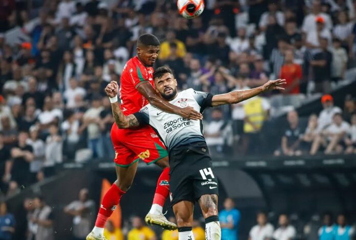 corinthians-vence-velo-clube-com-golacos-de-coronado-e-talles-magno