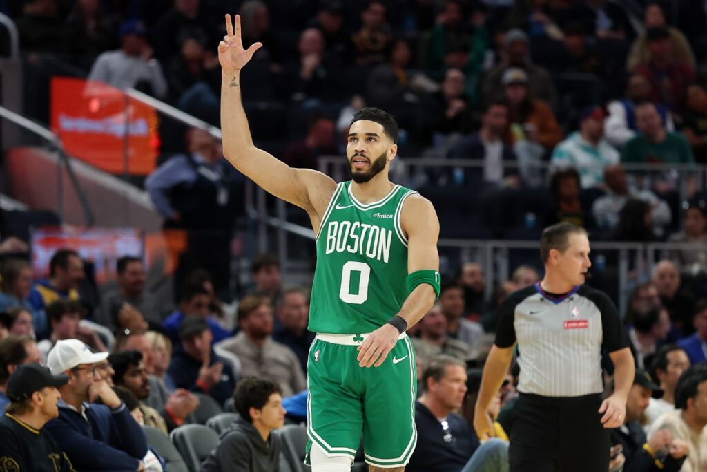celtics-massacram-warriors-por-40-pontos-e-espantam-ma-fase-na-nba