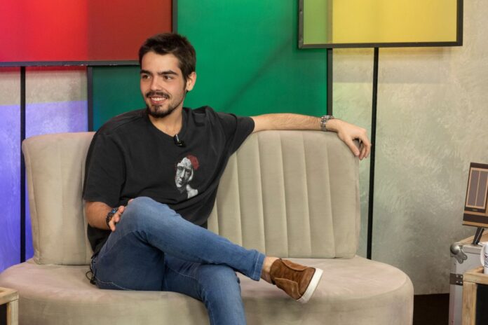 joao-guilherme-silva-faz-video-em-homenagem-a-neymar