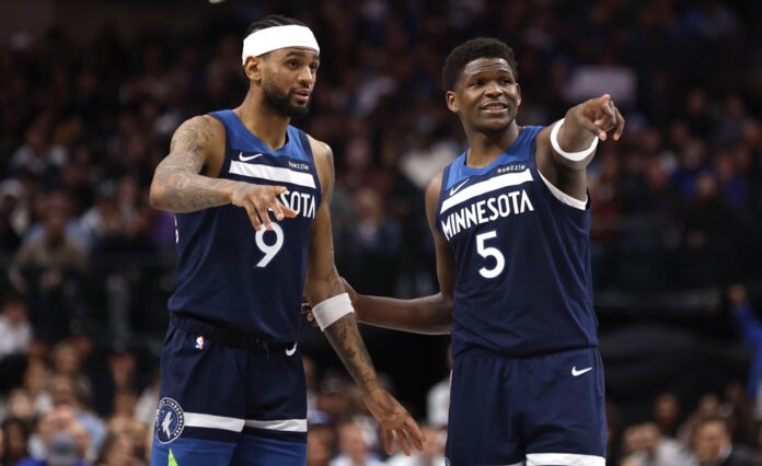 timberwolves-sofrem,-mas-vencem-os-desfalcados-mavericks-no-texas