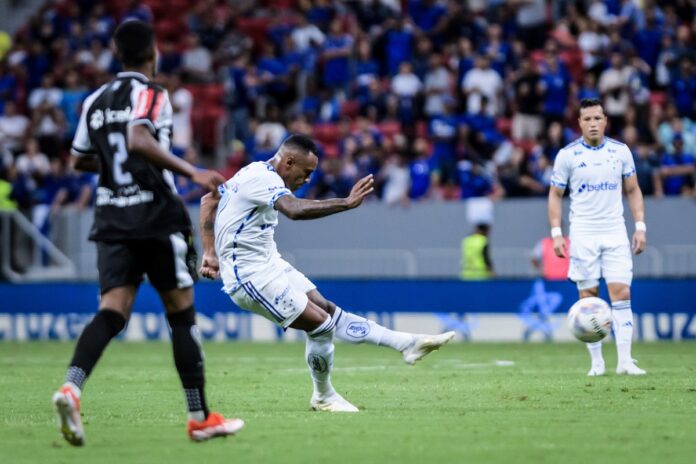 polivalente,-marquinhos-e-arma-do-cruzeiro-contra-itabirito-em-bh