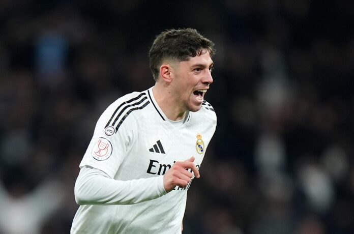 ancelotti-afirma-que-valverde-e-o-jogador-mais-completo-do-futebol