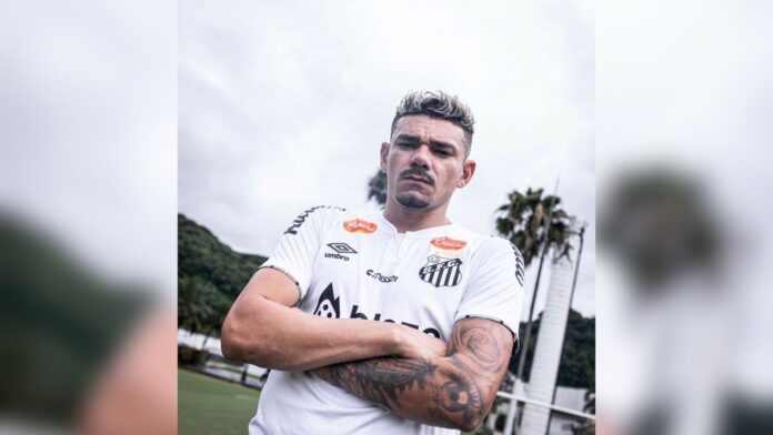santos-anuncia-chegada-de-tiquinho-soares,-ex-botafogo