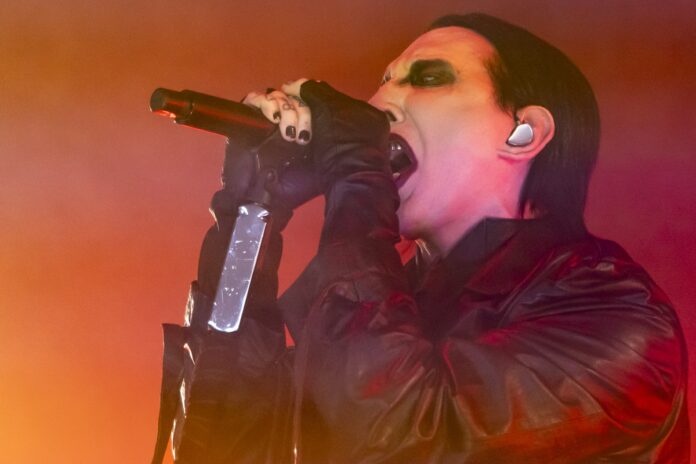 marilyn-manson-se-livra-de-processo-por-acusacoes-de-abuso-sexual