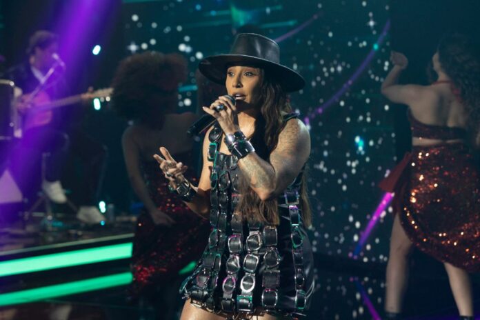 ‘domingao’:-lauana-prado-no-‘quem-vem-pra-cantar?’