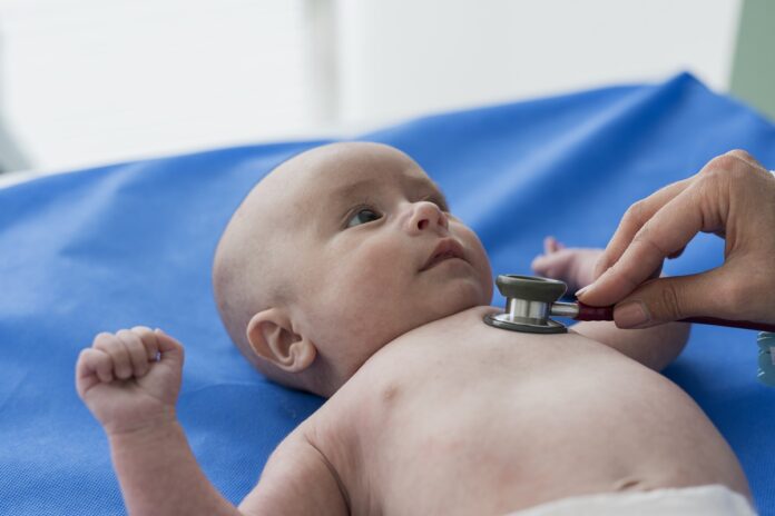 sus-pode-adotar-novo-imunizante-contra-vsr-para-bebes.-entenda
