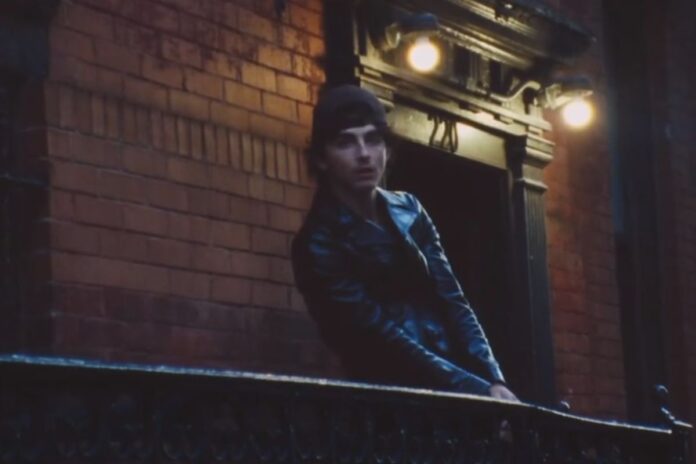 timothee-chalamet-revela-bastidores-de-sua-transformacao-em-bob-dylan