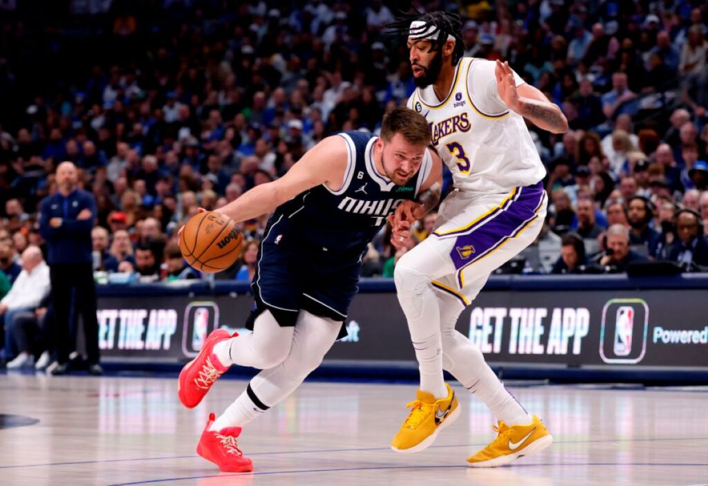 lakers-e-mavericks-acertam-troca-entre-anthony-davis-e-luka-doncic