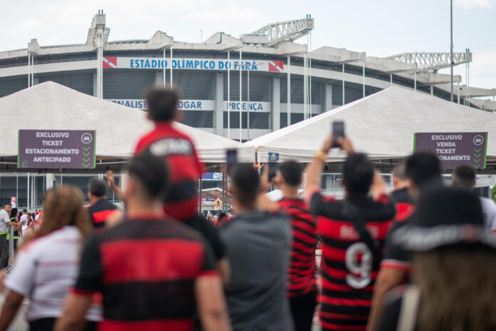 torcidas-de-botafogo-e-flamengo-fazem-a-festa-na-supercopa-em-belem