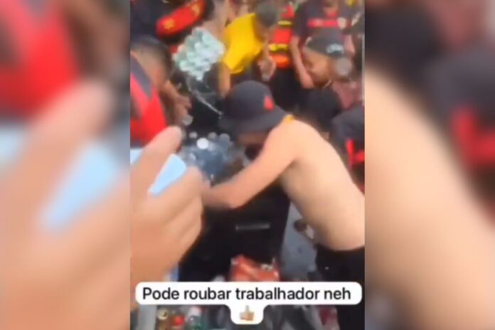video:-torcedores-do-sport-roubam-ambulante-antes-de-classico
