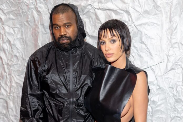 saiba-se-kanye-west-e-bianca-censori-foram-expulsos-do-grammy-2025