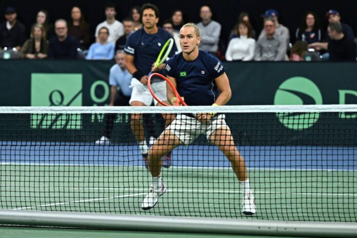 tenis:-brasil-cai-para-a-franca-nas-duplas-e-e-eliminado-da-copa-davis