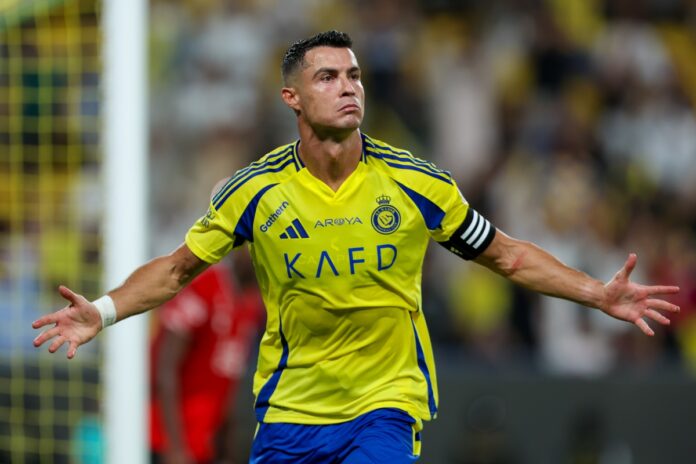video:-cristiano-ronaldo-ganha-bolo-de-aniversario-do-al-nassr