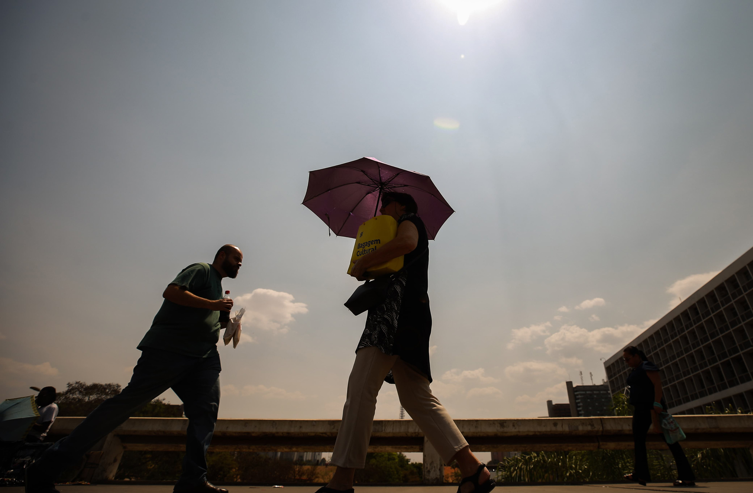 veja-dicas-de-como-se-cuidar-para-nao-passar-mal-no-calor