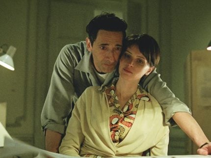 adrien-brody-revela-que-maquiadora-tentou-remover-seu-nariz-no-set-de-“o-brutalista”