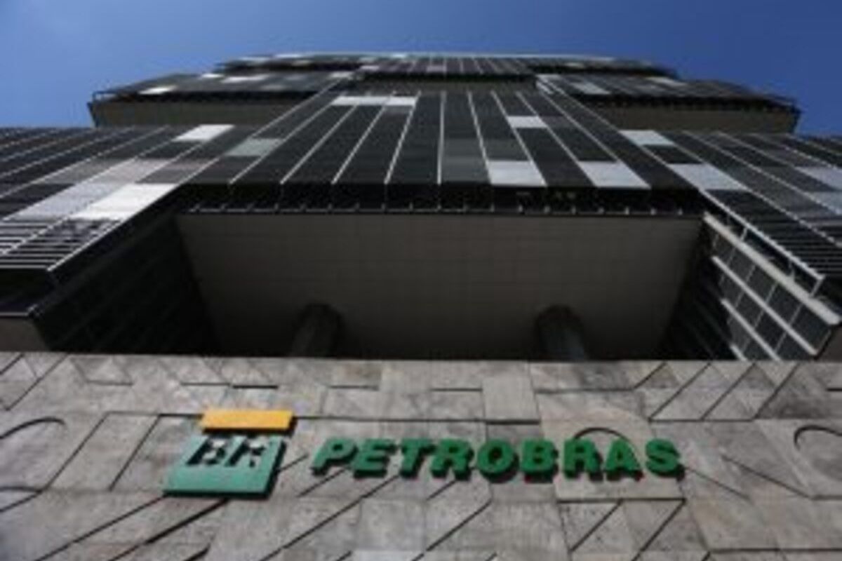 com-categoria-insatisfeita,-petrobras-adia-decisao-sobre-teletrabalho