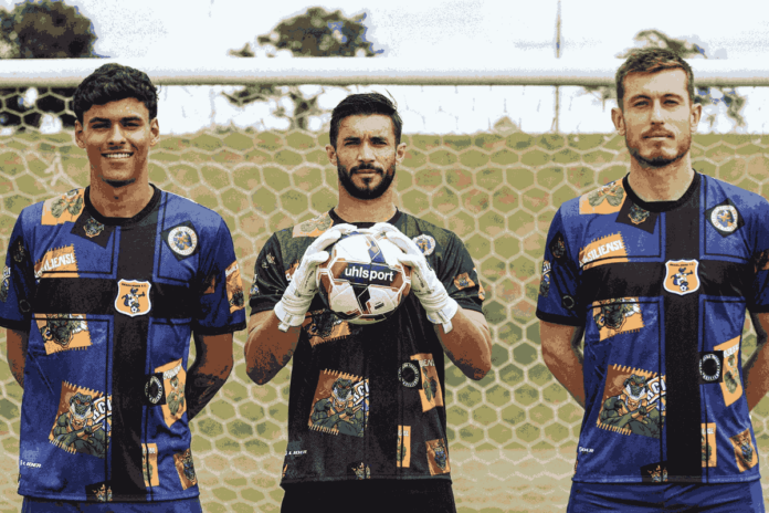 brasiliense-lanca-uniforme-inspirado-na-camisa-do-rock.-veja-fotos