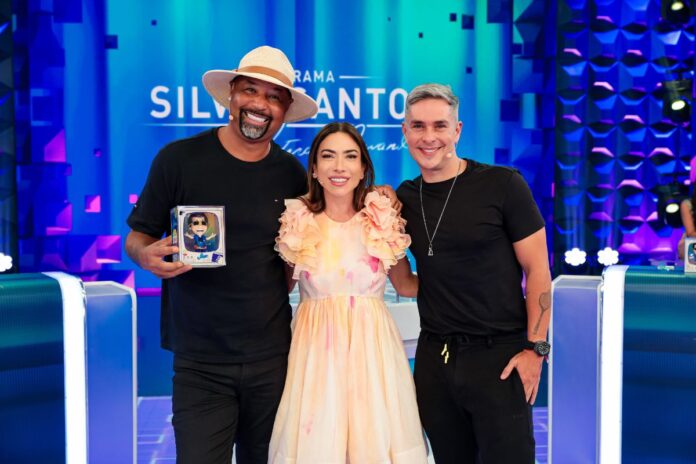 dinei-e-ivan-more-se-divertem-no-palco-com-patricia-abravanel