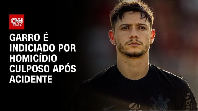 corinthians-oficializa-garro-com-a-camisa-8-em-acao-com-filho-de-socrates