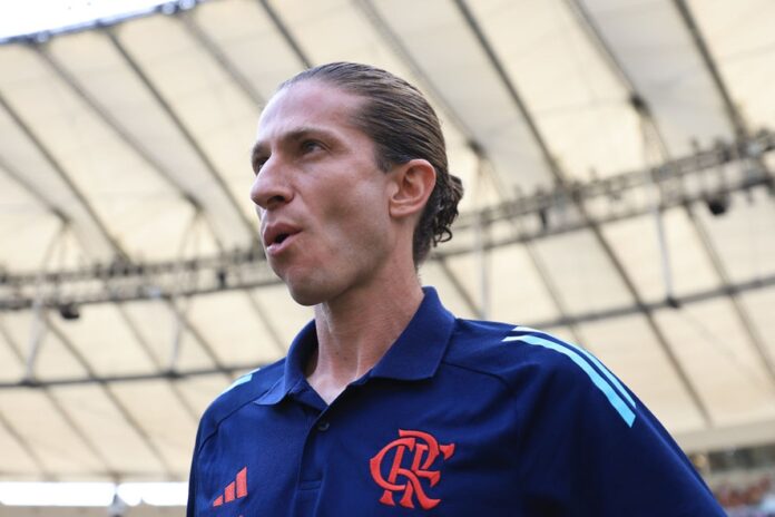 “nao-vou-matar-ninguem-no-carioca”,-declara-filipe-luis-apos-fla-flu