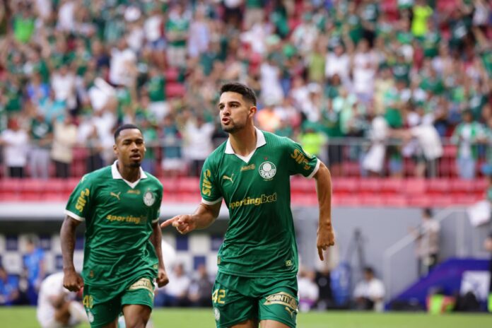 video:-de-cobertura,-flaco-lopez-marca-para-o-palmeiras-no-df