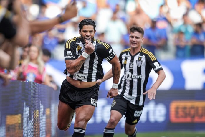 video:-hulk-marca-dois-e-atletico-mg-bate-o-cruzeiro-no-mineirao