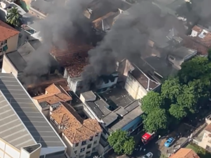 rainhas-e-famosos-se-solidarizam-apos-incendio-em-fabrica-de-fantasias-do-rio