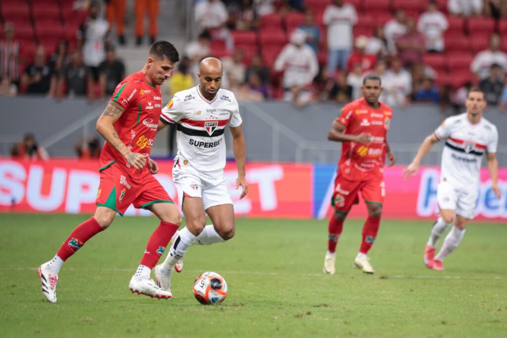 video:-velo-clube-marca-primeiro-gol-da-sua-historia-em-brasilia
