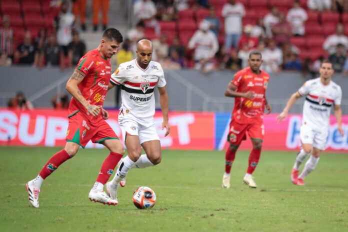video:-velo-clube-marca-primeiro-gol-da-sua-historia-em-brasilia