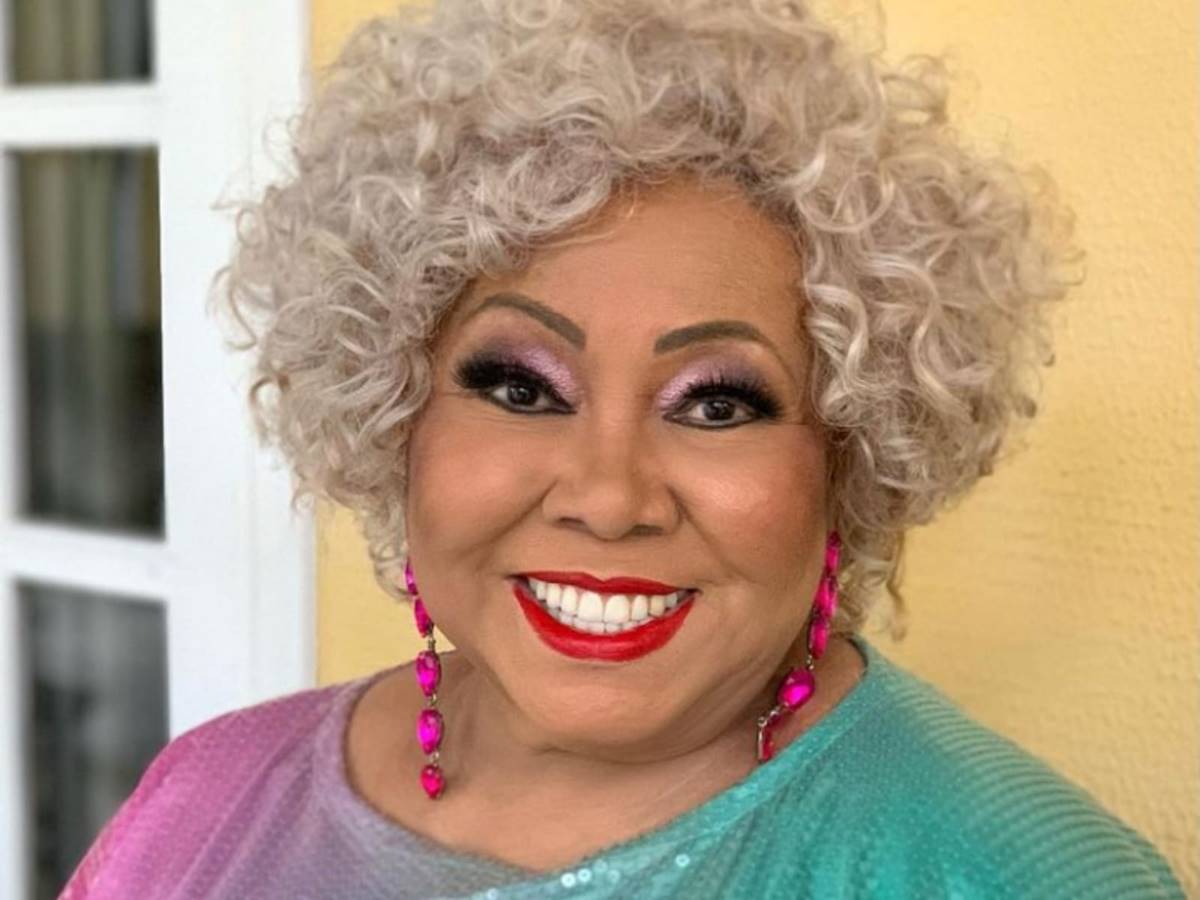 alcione-tranquiliza-fas-apos-passar-mal-em-show