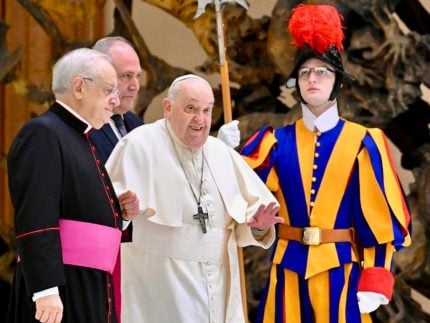 vaticano-informa-que-papa-francisco-permanecera-internado-por-tempo-indeterminado