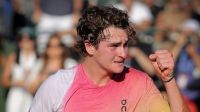 rio-open:-thiago-monteiro-vira-e-vence-argentino;-gustavo-heide-e-eliminado
