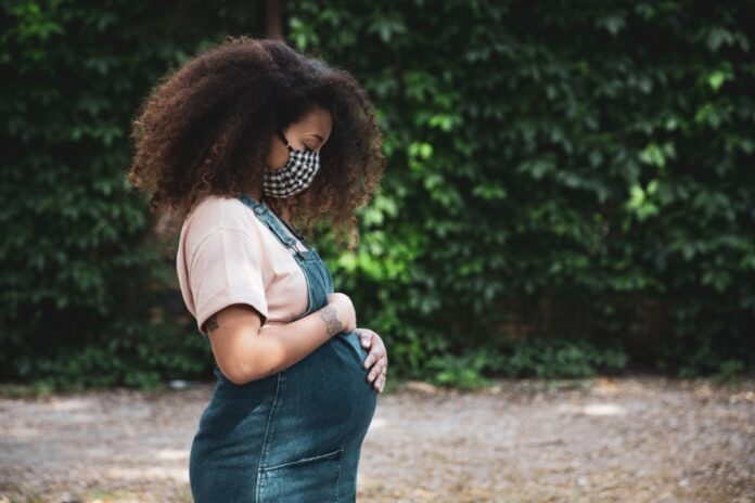 ter-covid-aumenta-risco-de-pre-eclampsia,-mostra-estudo