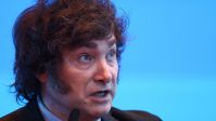 milei-diz-que-agiu-‘de-boa-fe’-em-escandalo-de-criptomoedas-na-argentina