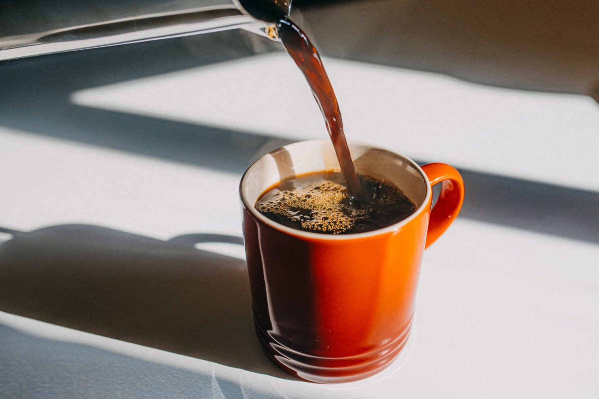 estudo-revela-efeito-que-habito-de-tomar-cafe-pode-ter-nos-rins