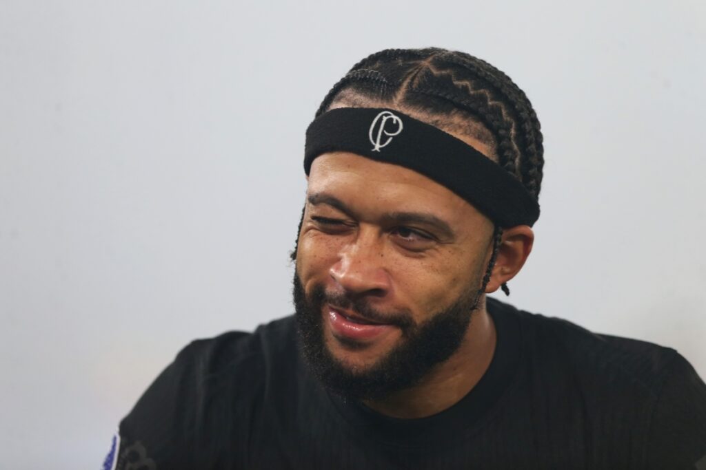 veja-post-que-despertou-rumores-de-romance-entre-maisa-e-memphis-depay